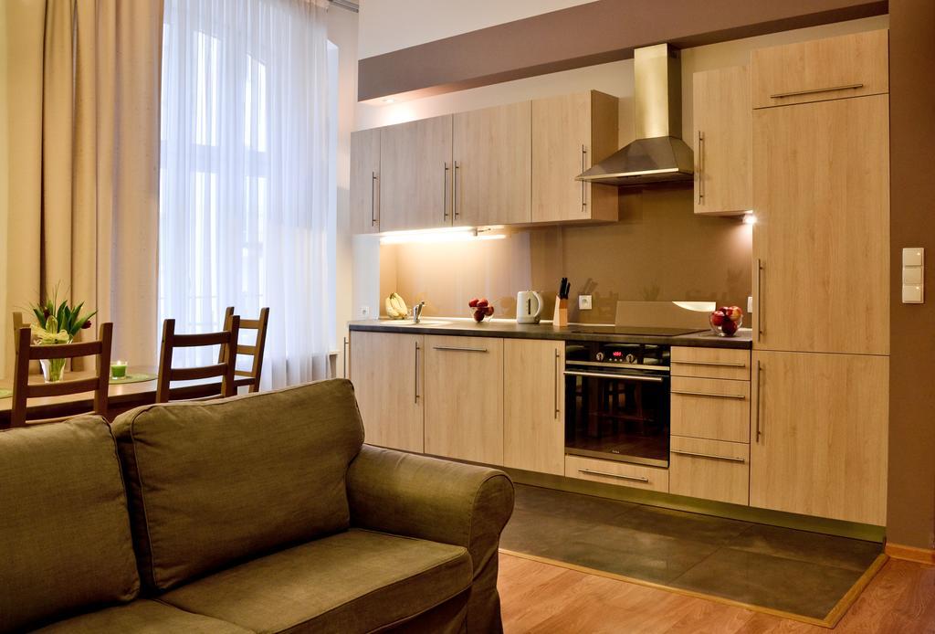 Apartament 777 *